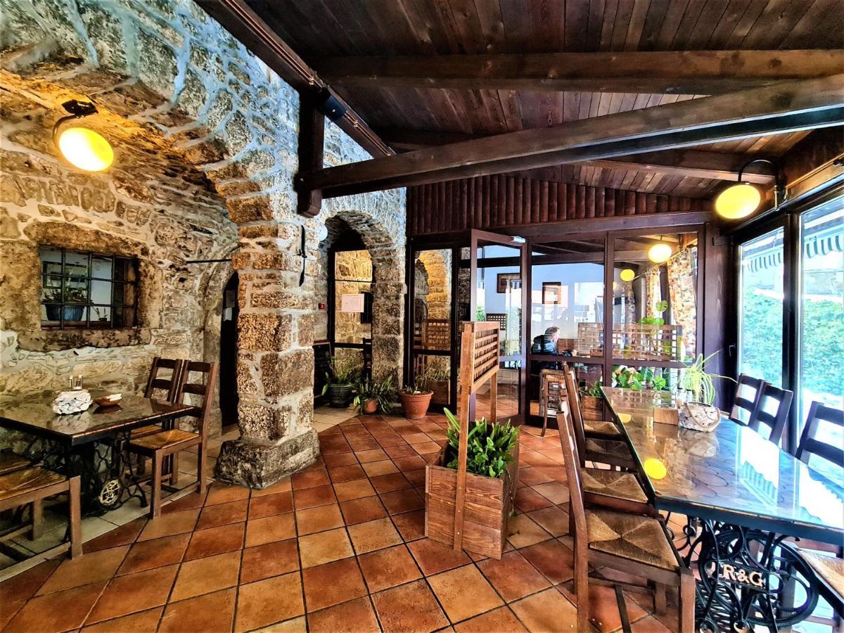 Sobe "Ela" Bed & Breakfast ฟูชิเน ภายนอก รูปภาพ