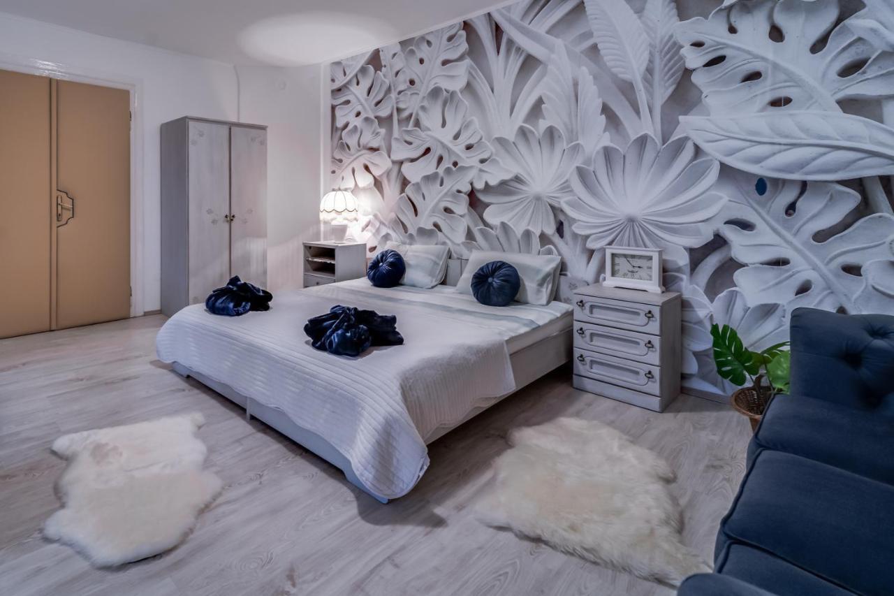 Sobe "Ela" Bed & Breakfast ฟูชิเน ห้อง รูปภาพ