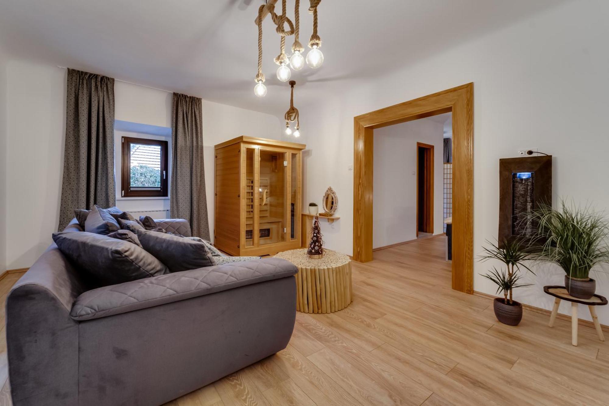 Sobe "Ela" Bed & Breakfast ฟูชิเน ห้อง รูปภาพ
